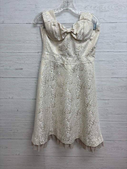 Size L Forever white/gold Gown