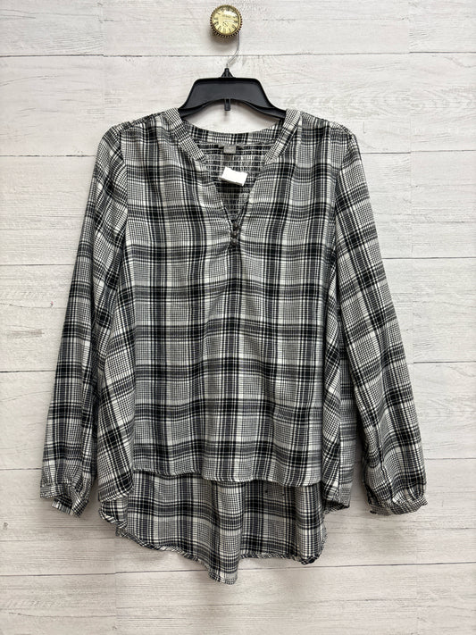 Size M Falls Creek Black/White Shirt