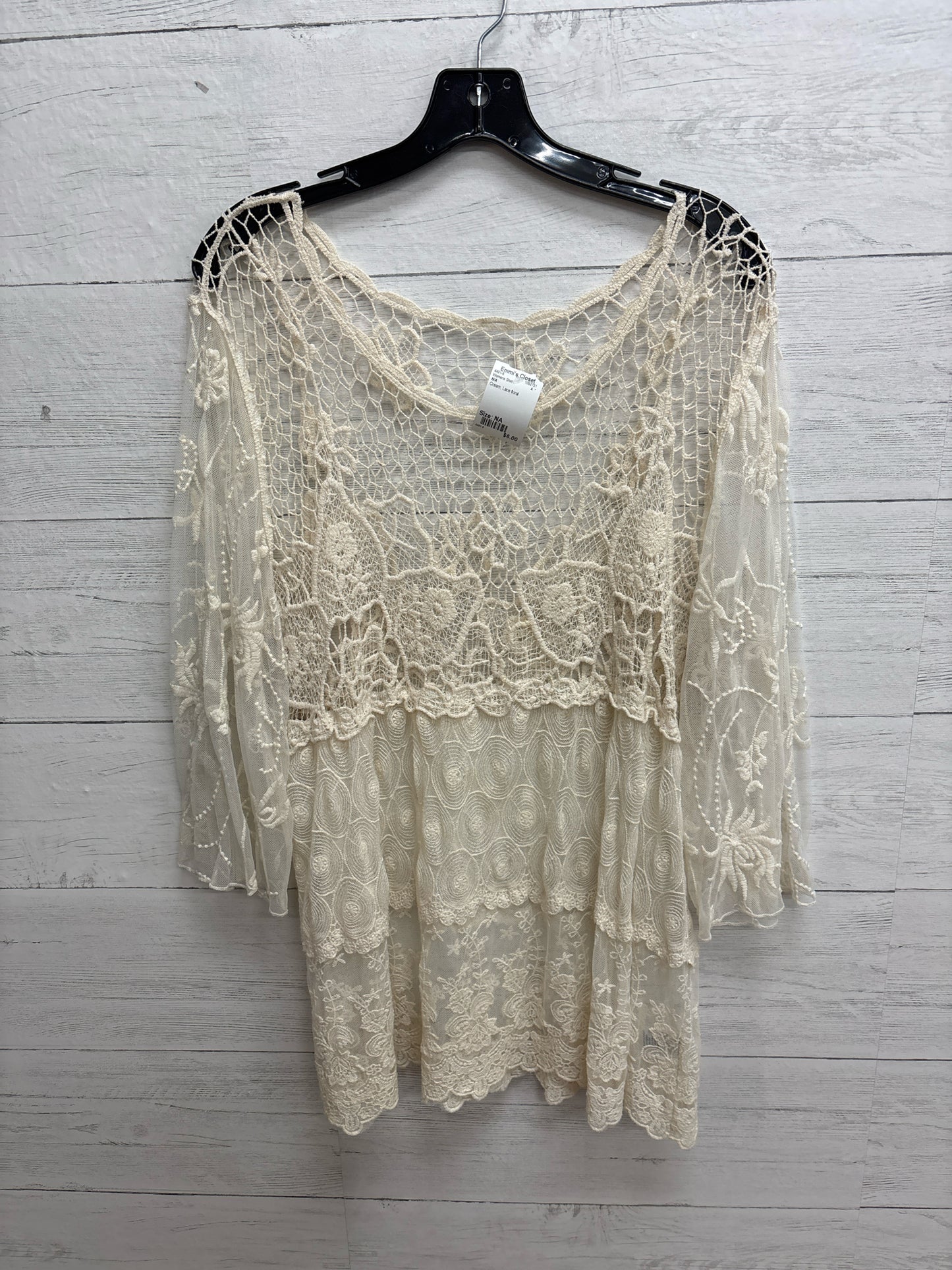 Size NA N/A Cream Womens Shirt