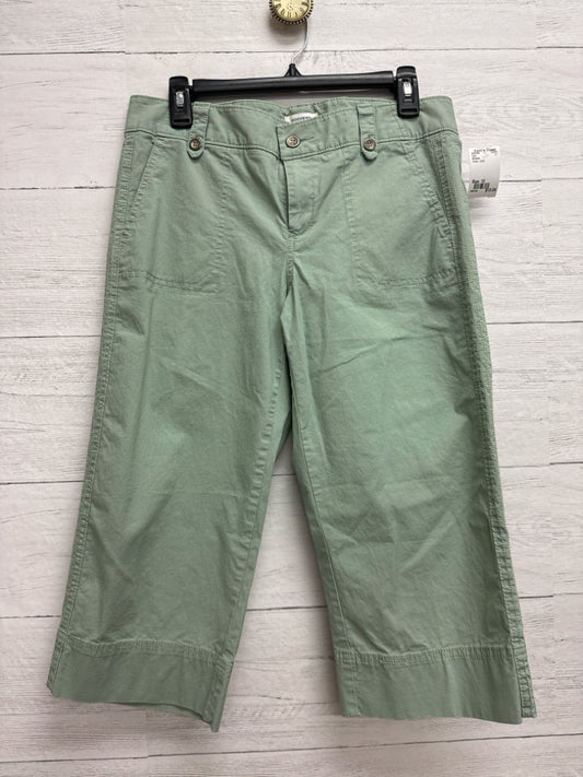 Size 10 Dockers Green Capri