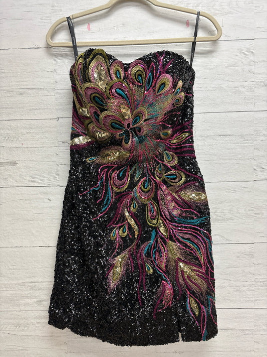 Size 6 Hannah Black Print Gown