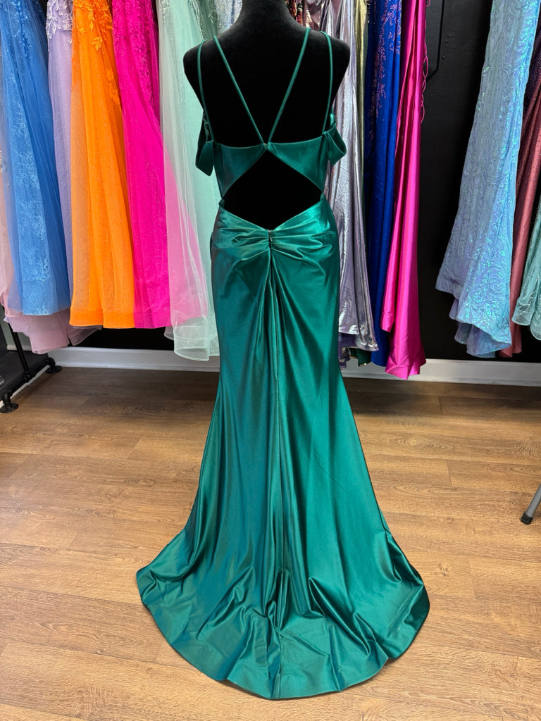 Size 8 Emmi's Elegance Green Gown