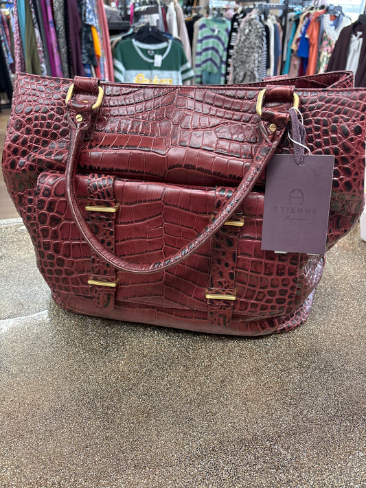 Etienne Aigner BURGANDY Purse