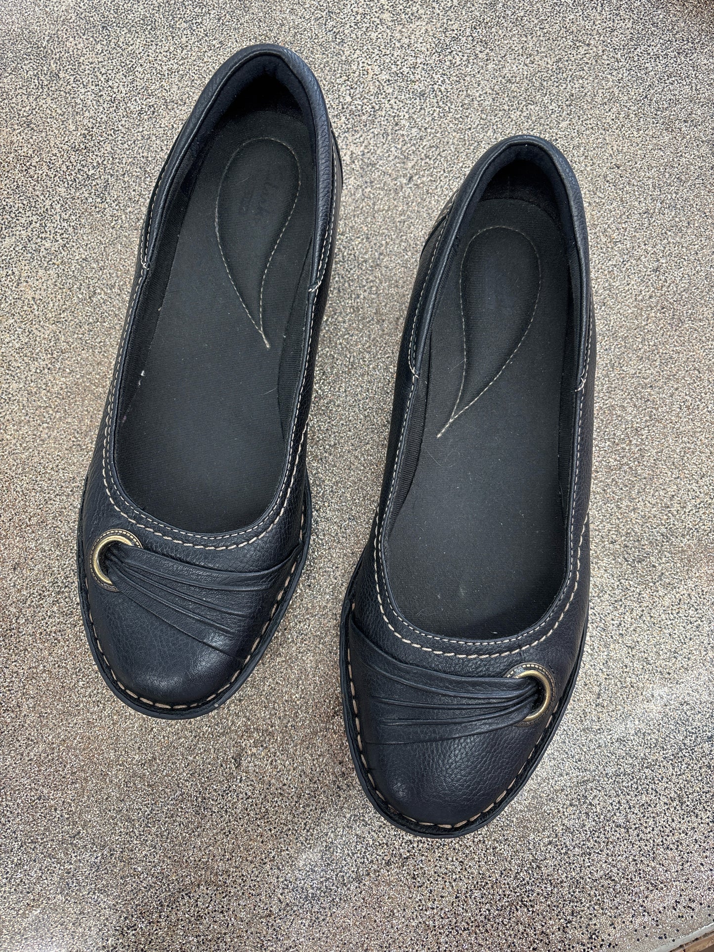 9.5 Clarks Black Shoe