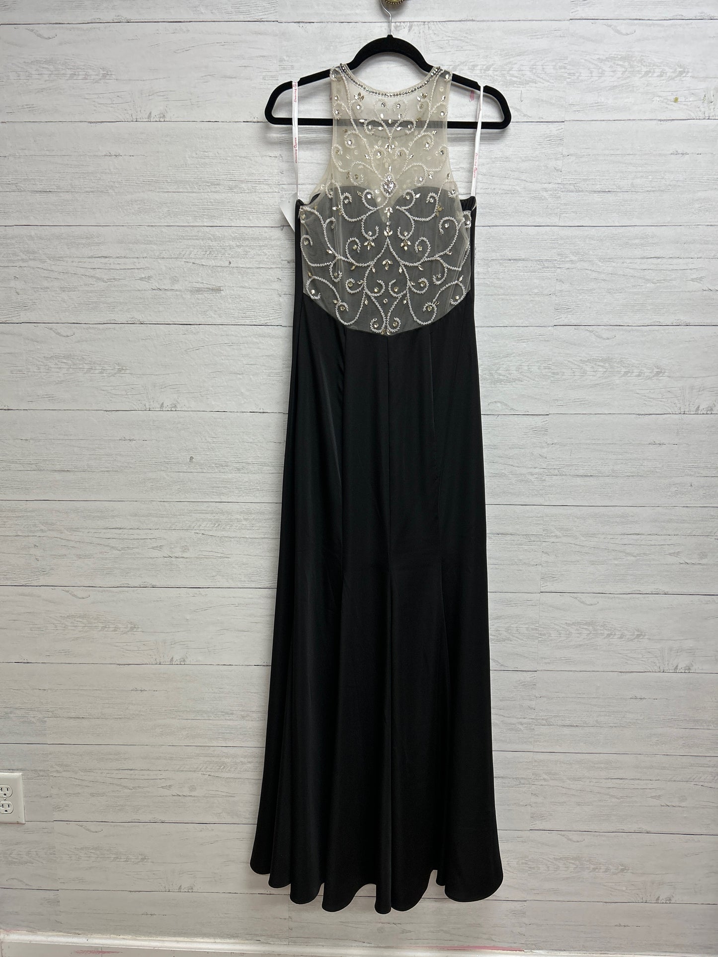 Size L dancing queen Black Gown