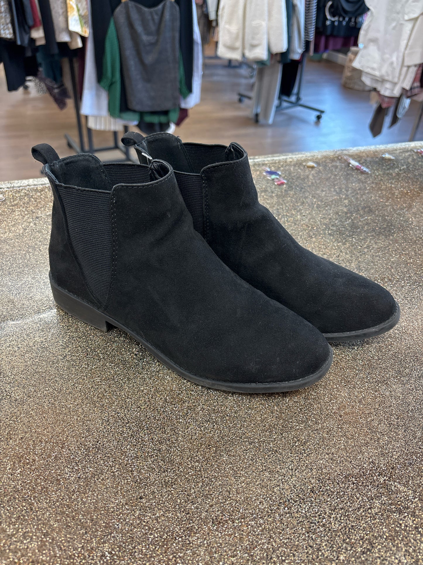 8 City Streets Black Woomens Shoe