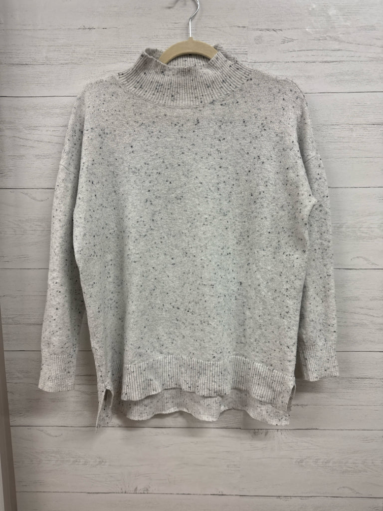 Size M Loft Blue/Grey Sweater