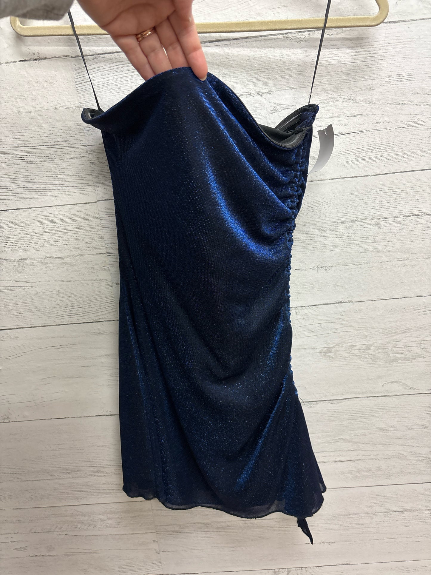 Size 6 PRINCESS POLLY Navy/Black Gown/Evening Wear