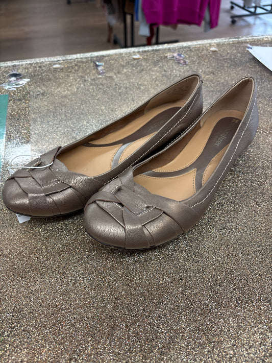 8 Naturalizer Beige Womens Shoe