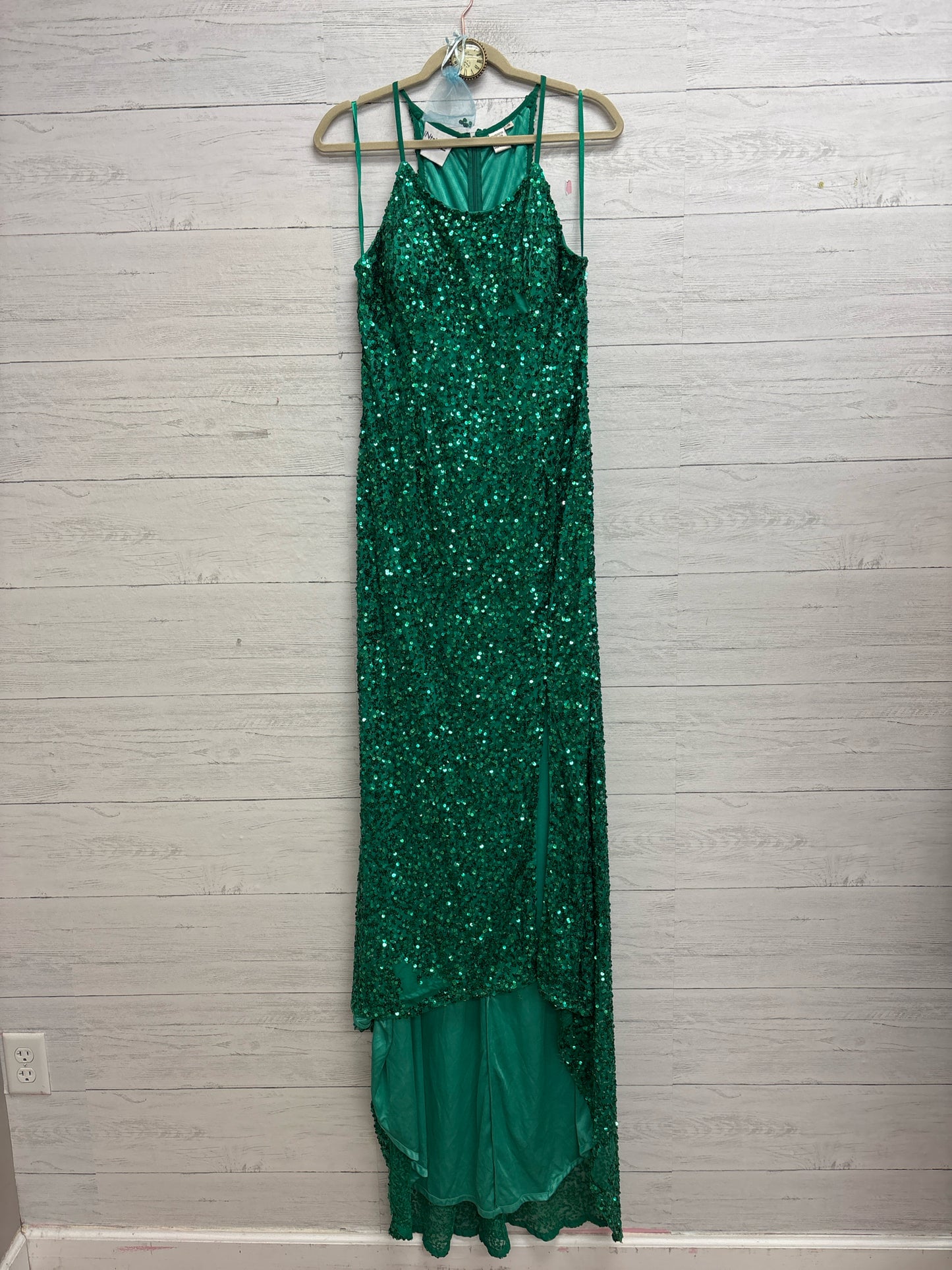 Size 16 Intrigue Green Gown