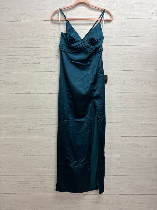 Size M Lulus Turquoise Gown