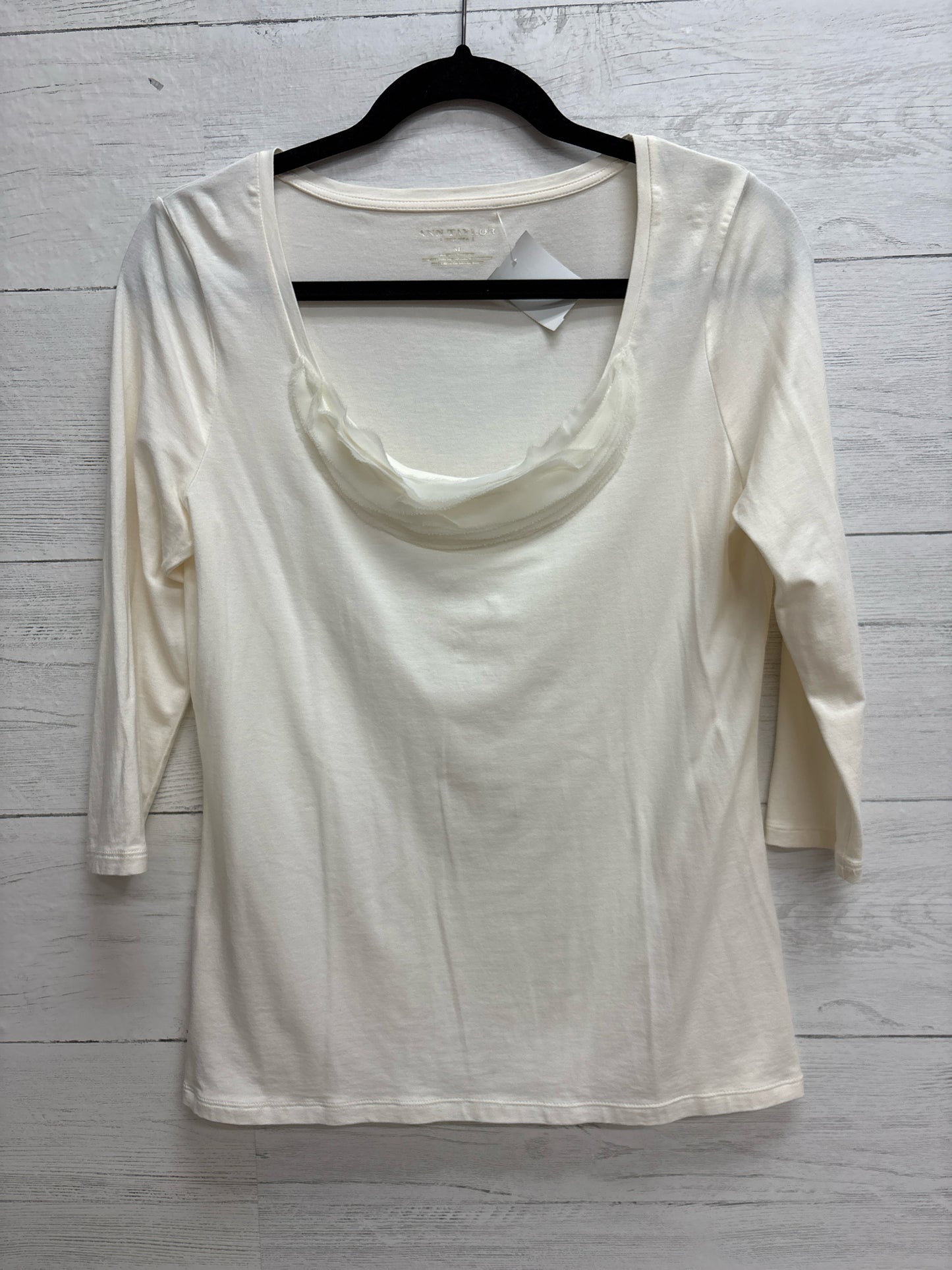 Size M Ann Taylor White Womens Shirt