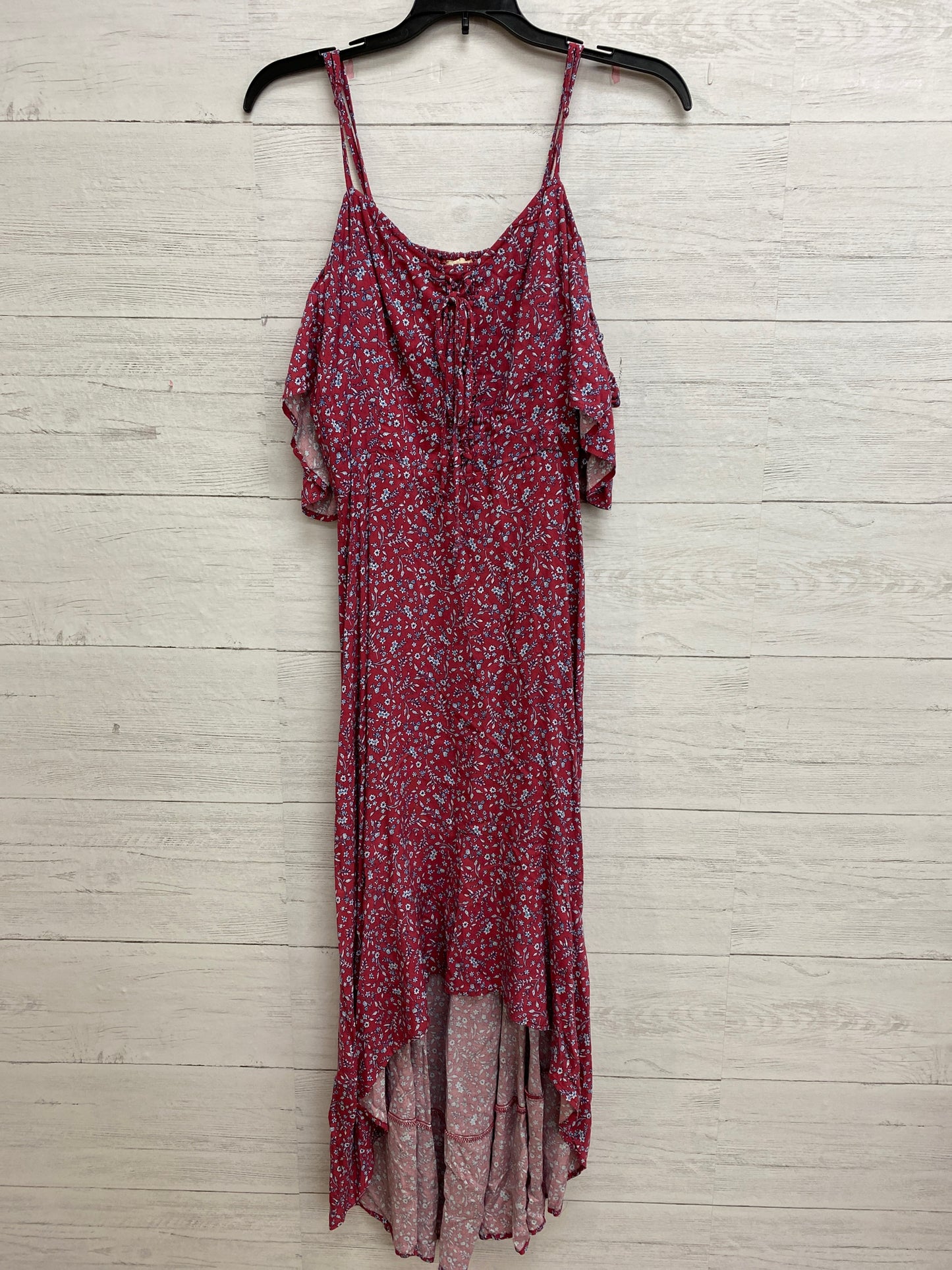 Size M Hem & Thread Red Dress