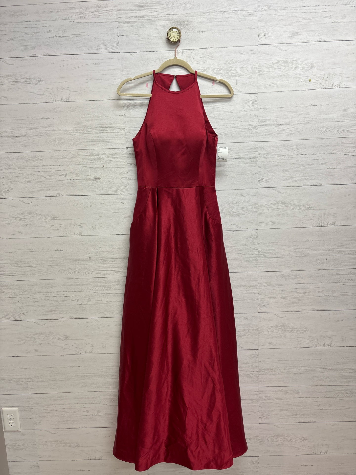 Size 4 No Brand Red Gown