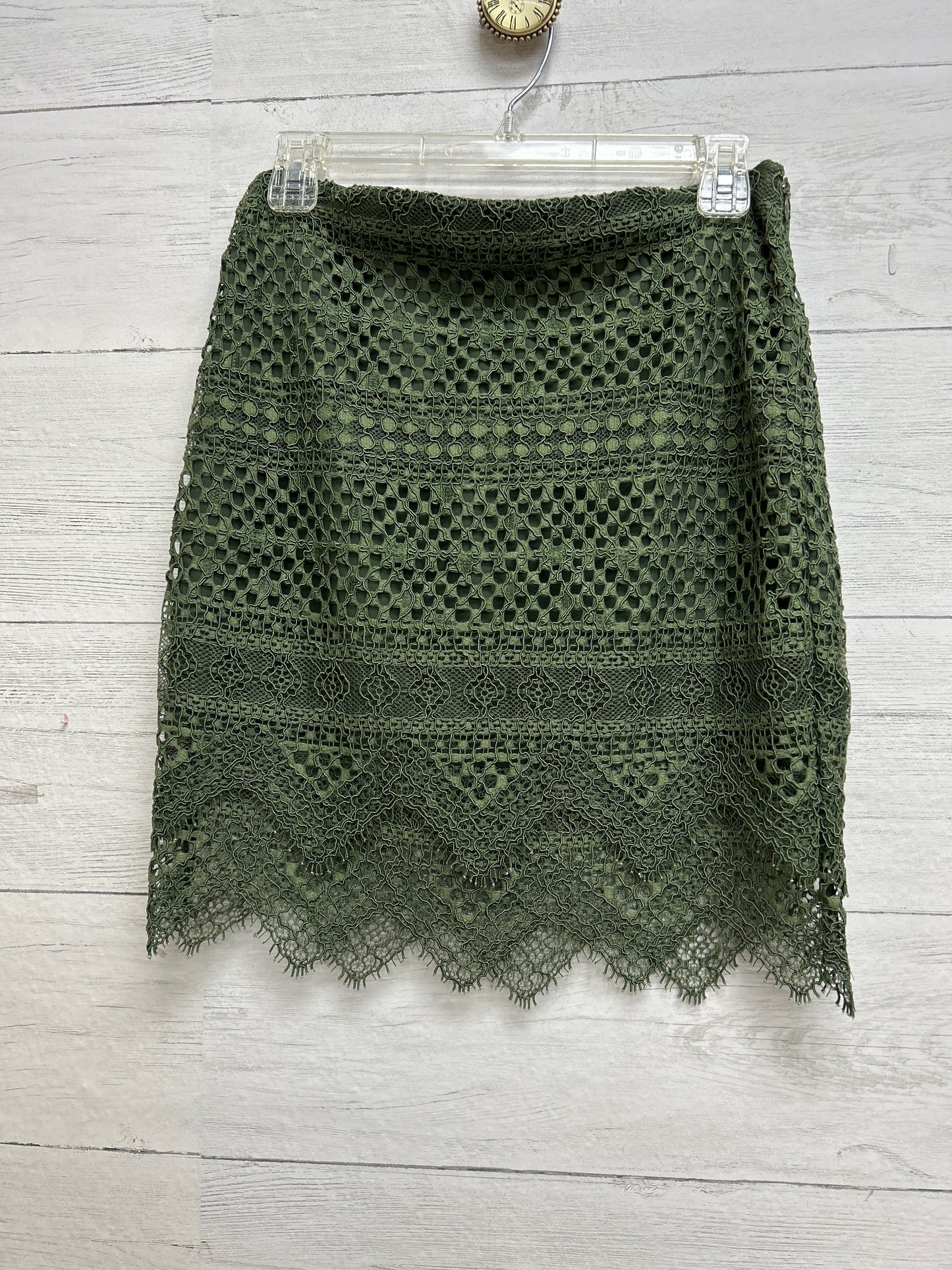 Size 0 Banana Republic Green Skirt