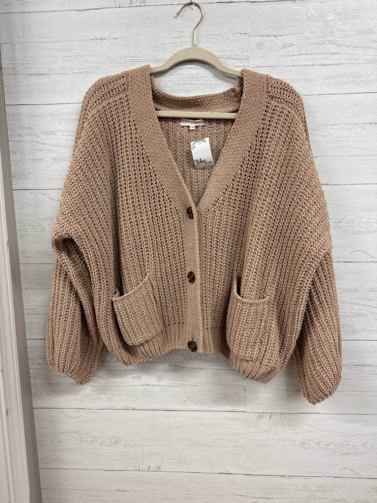 Size M Yahada Tan Sweater