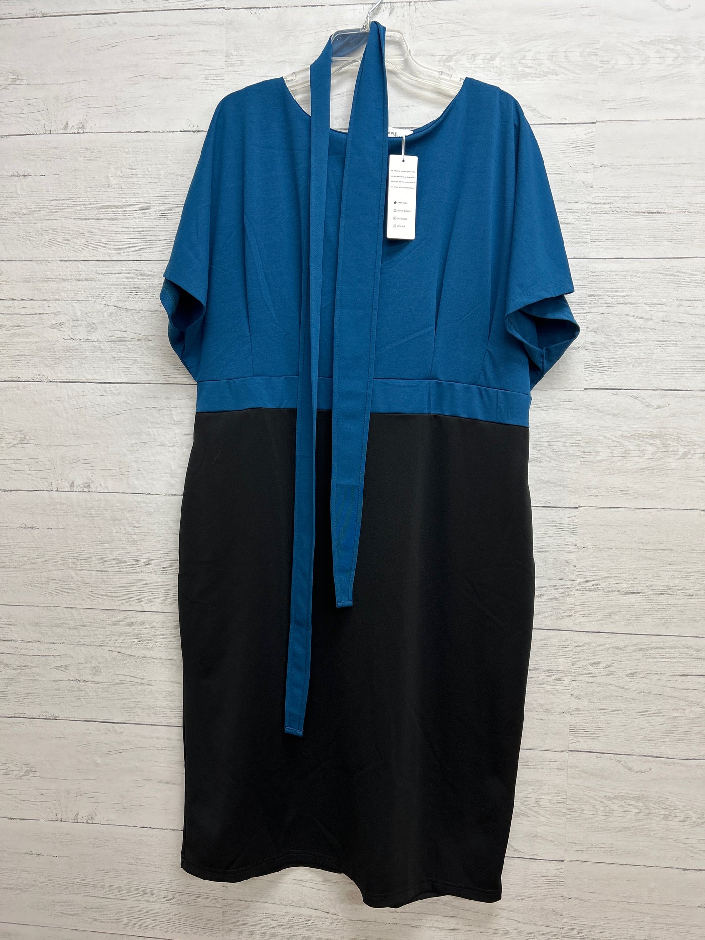 Size 3X blue/black Dress