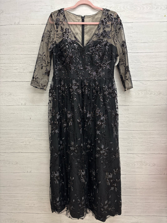 Size 10 JJ's House Black Gown