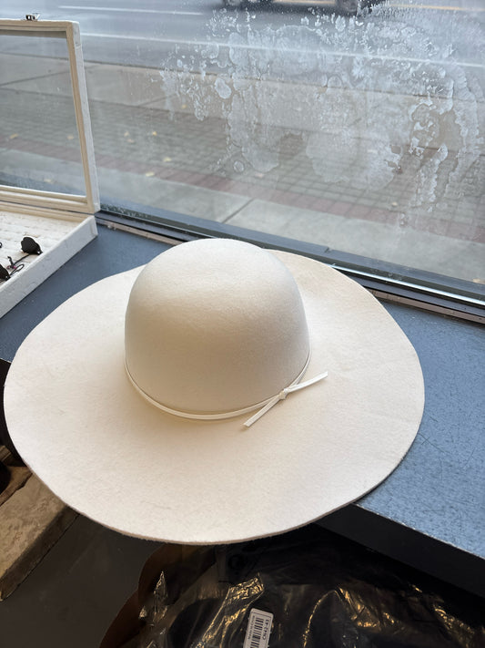 Size One Size a new day Off White Hat