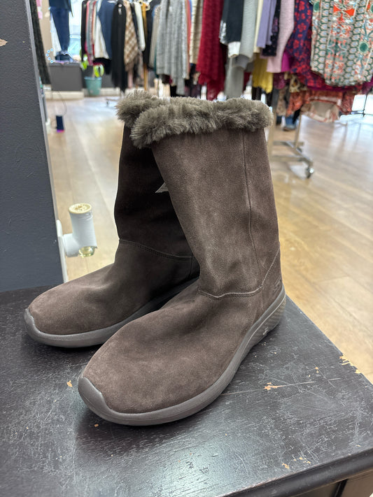 9.5 Skechers Brown Womens Boots