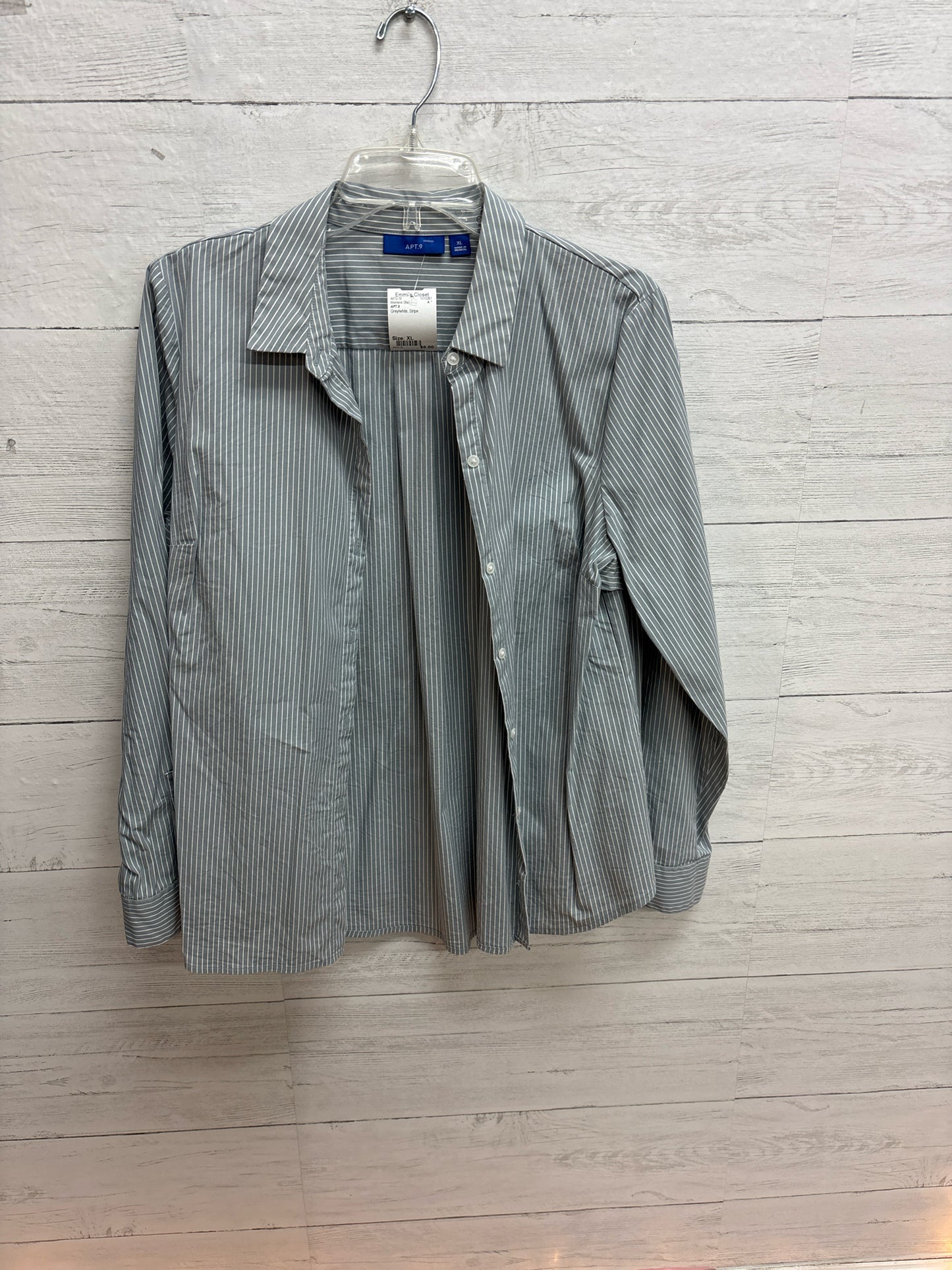 Size XL APT.9 Grey/white Womens Shirt