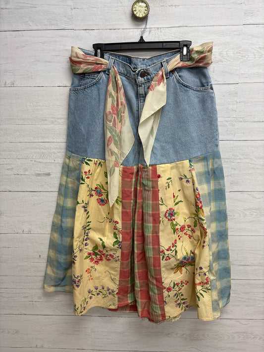 Size 14 Levi's Denim/Green Skirt
