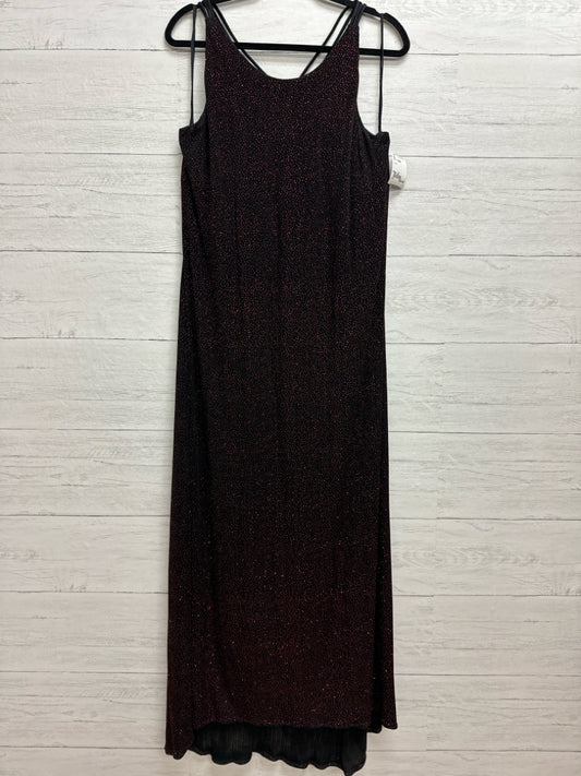 Size 22 ONXY black/red Gown