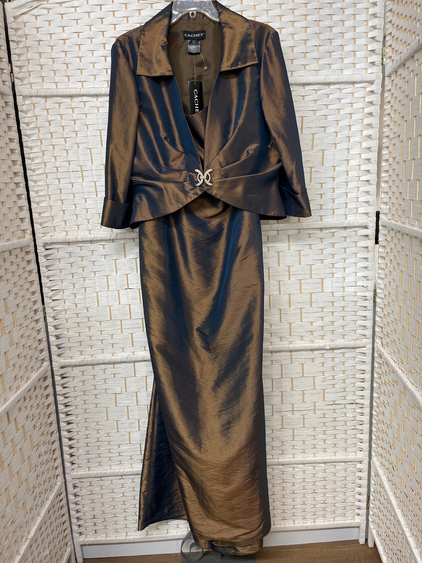 Size 16 Cachet Gold Gown