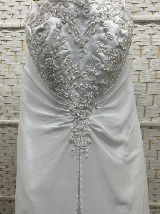 Size 16 Davids Bridal White Gown