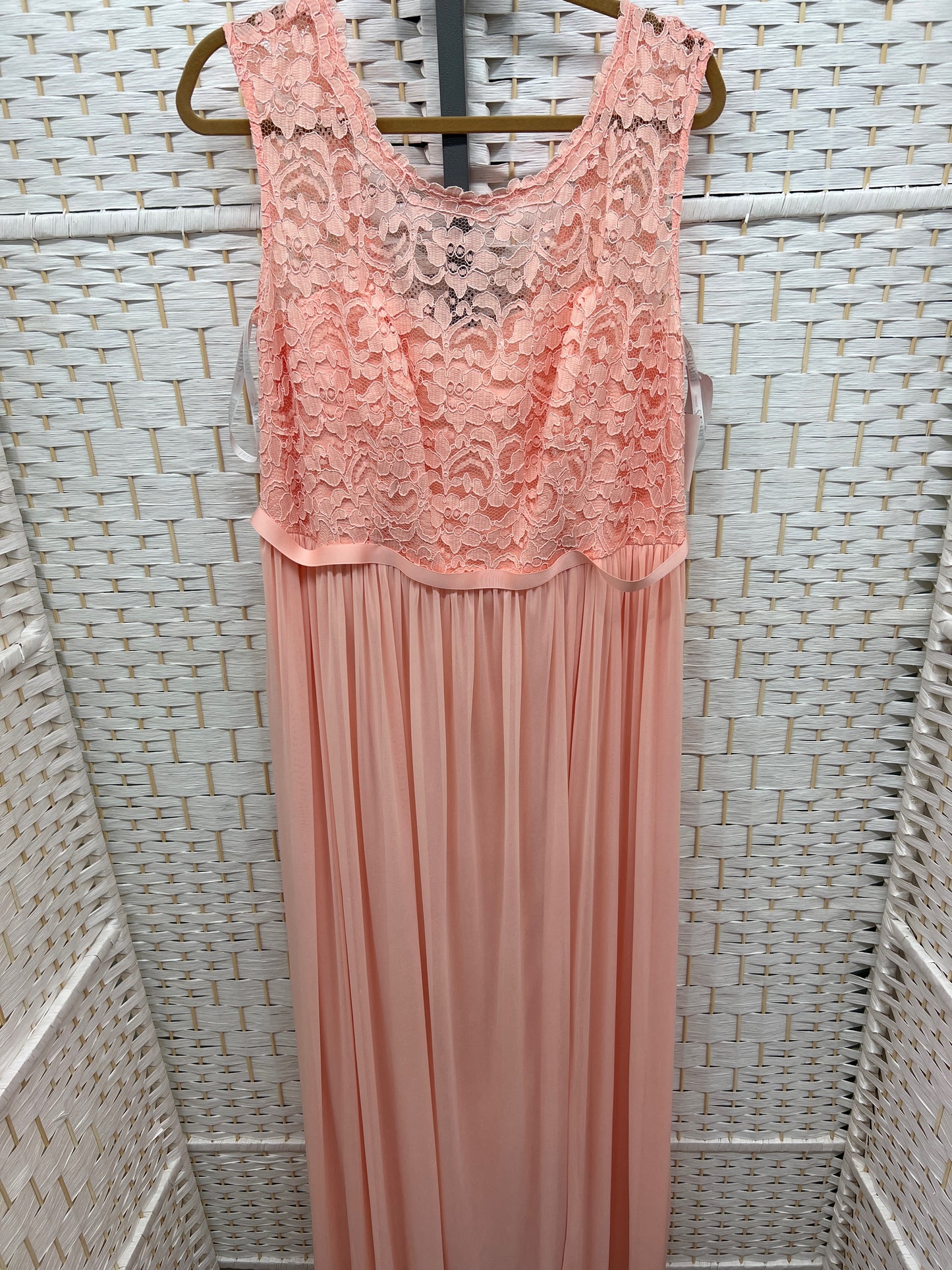 Size 18 Davids Bridal Peach Gown