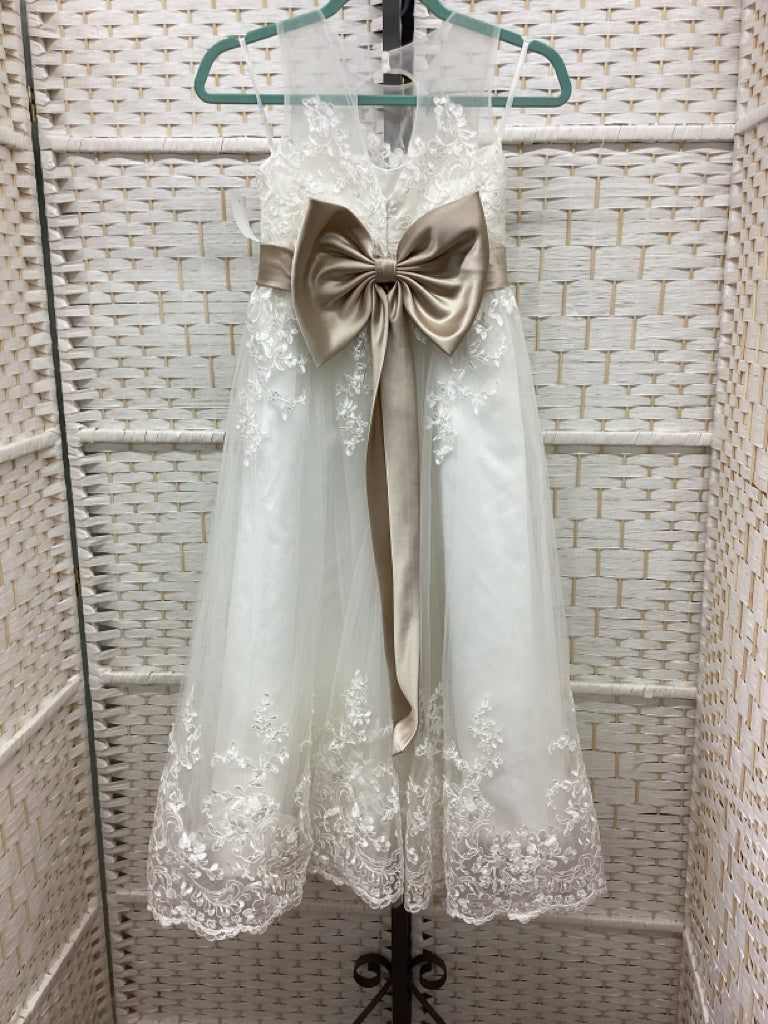 Size 10 White Gown