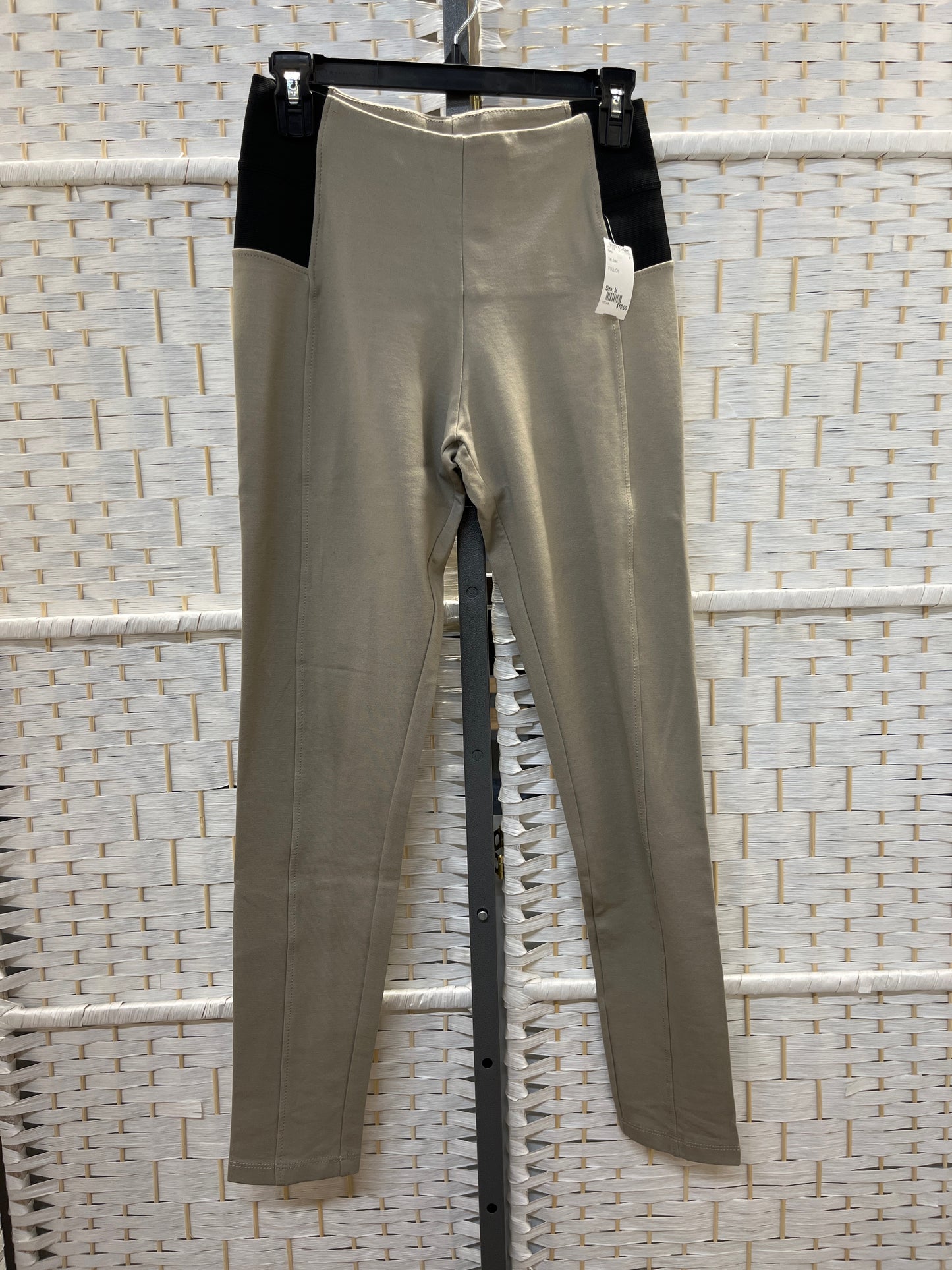 Size M Tan Pants