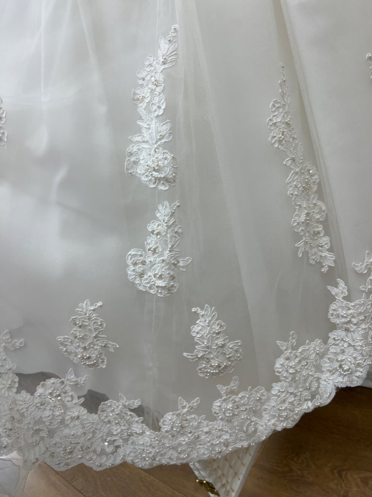 Size 8 White Gown