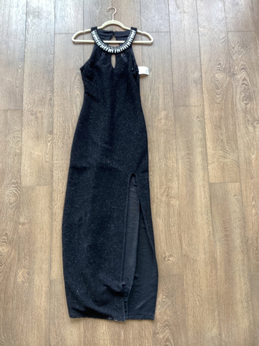 Size 9 Black Gown