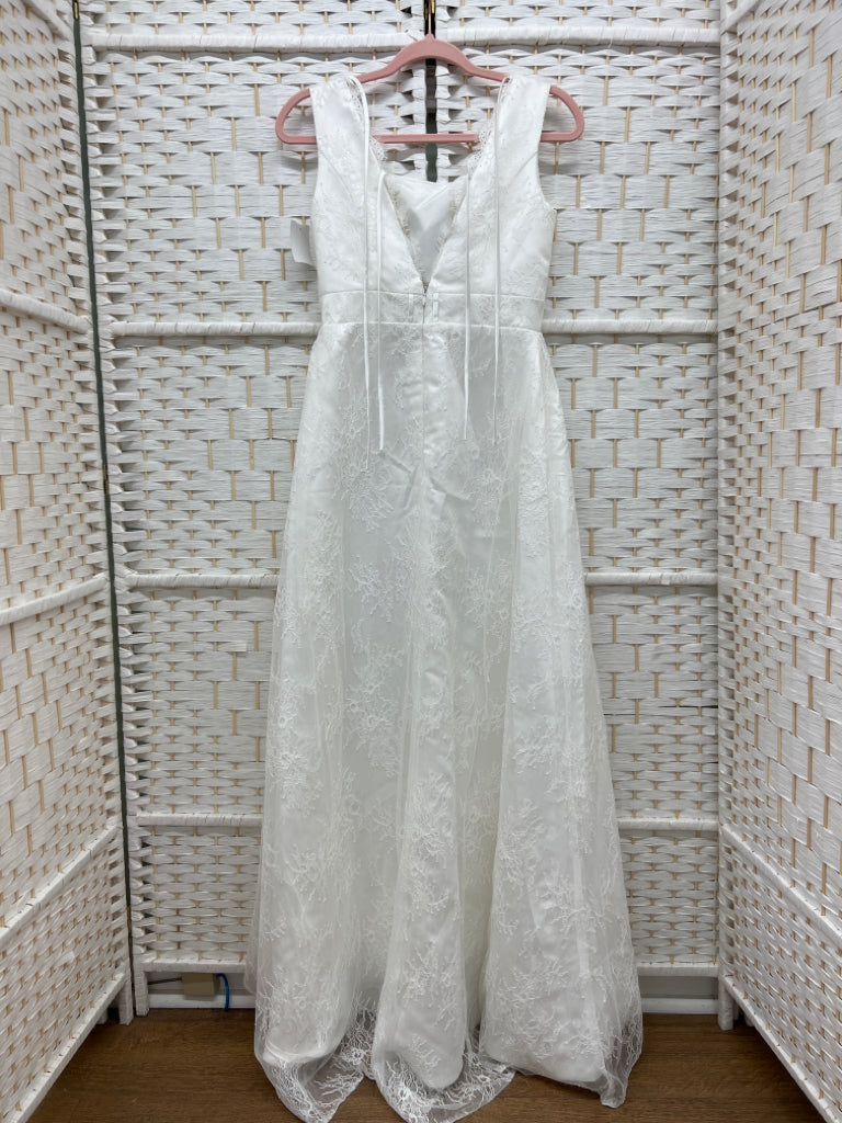 Size 6 White Gown