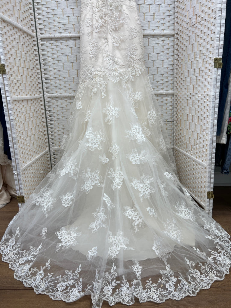 Size 8 Ivory Gown