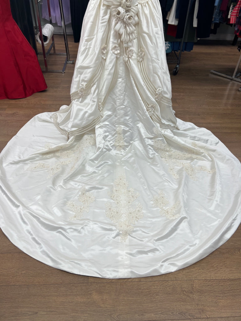 Size 16 Mon Cheri Ivory Gown