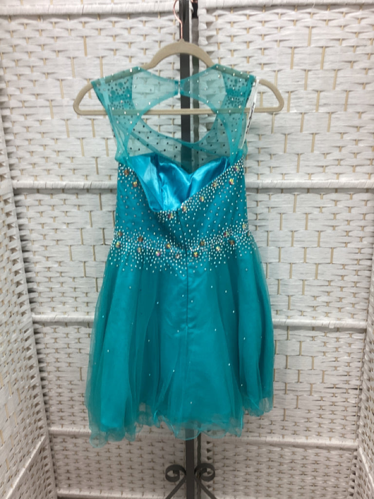 Size 8 Blue Gown