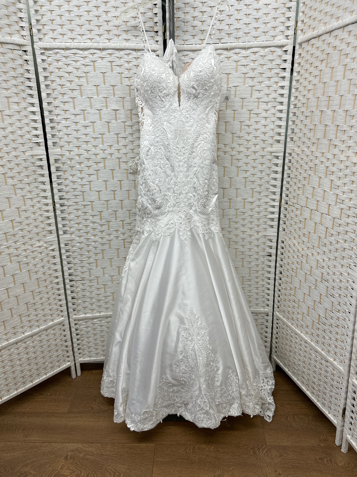 Size 8/10 Mori Lee White Gown