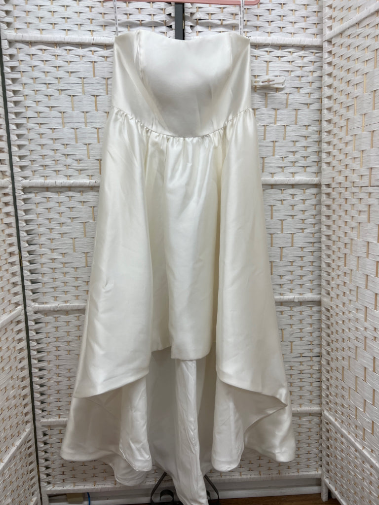 Size 16 DB Studio White Gown