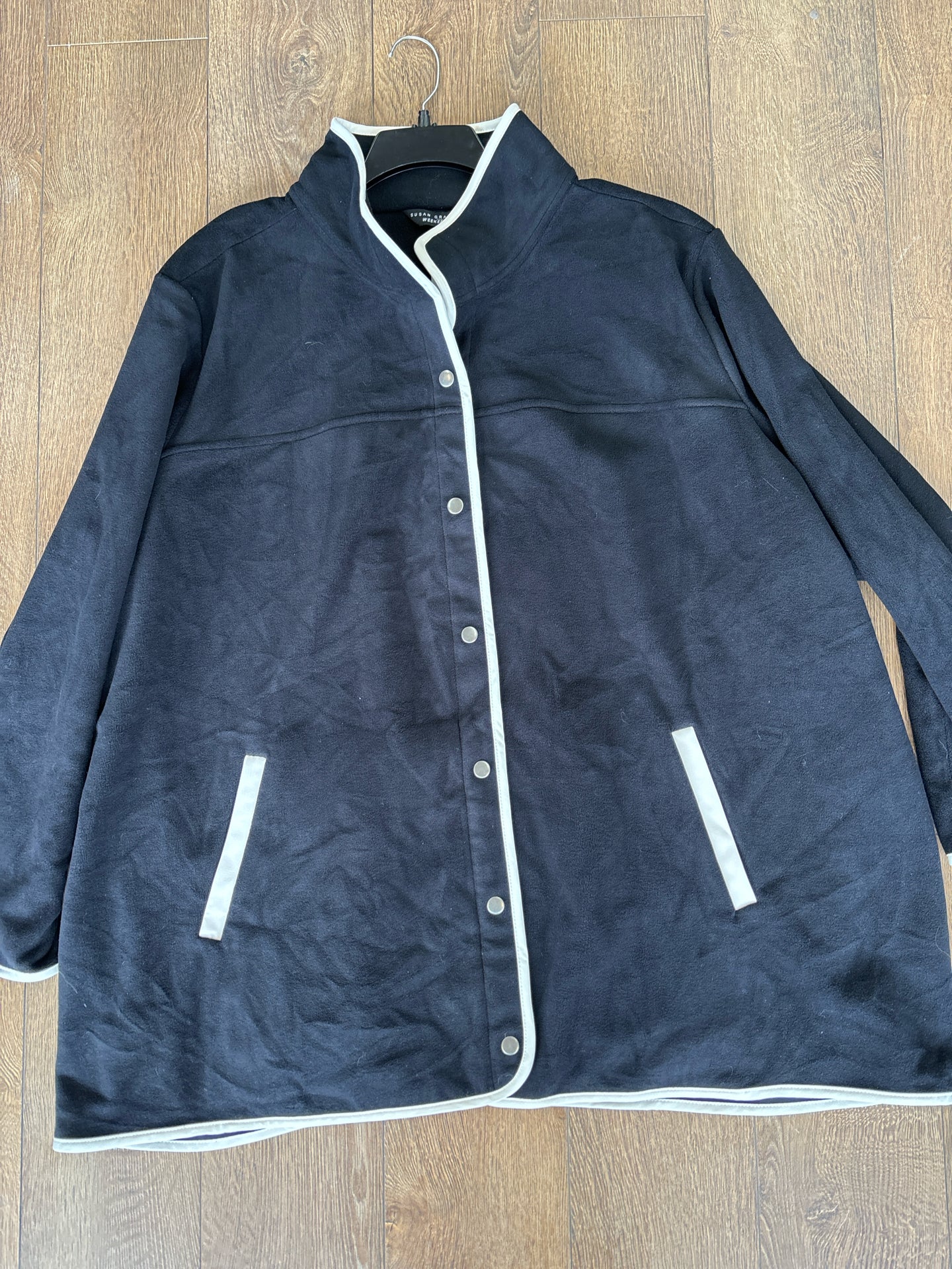 Size 5X Susan Graver Black/White Jacket (Outdoor)