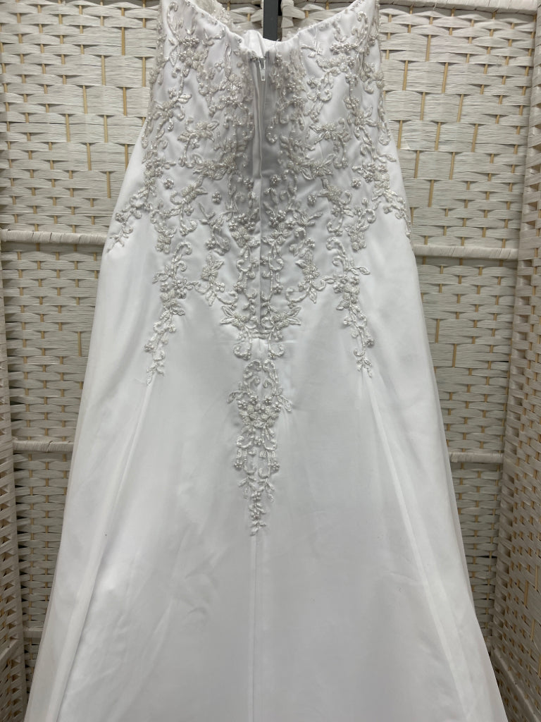 Size 16 Davids Bridal White Gown