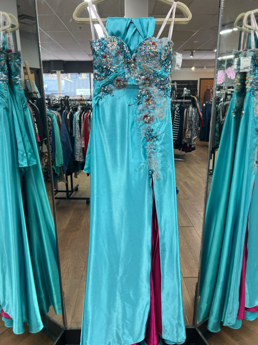 Size 0 Blue Gown