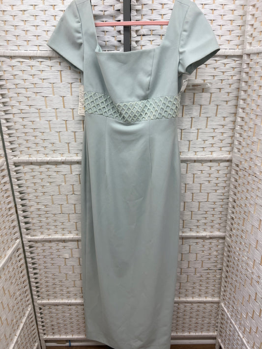 Size 14 B2 Green Gown