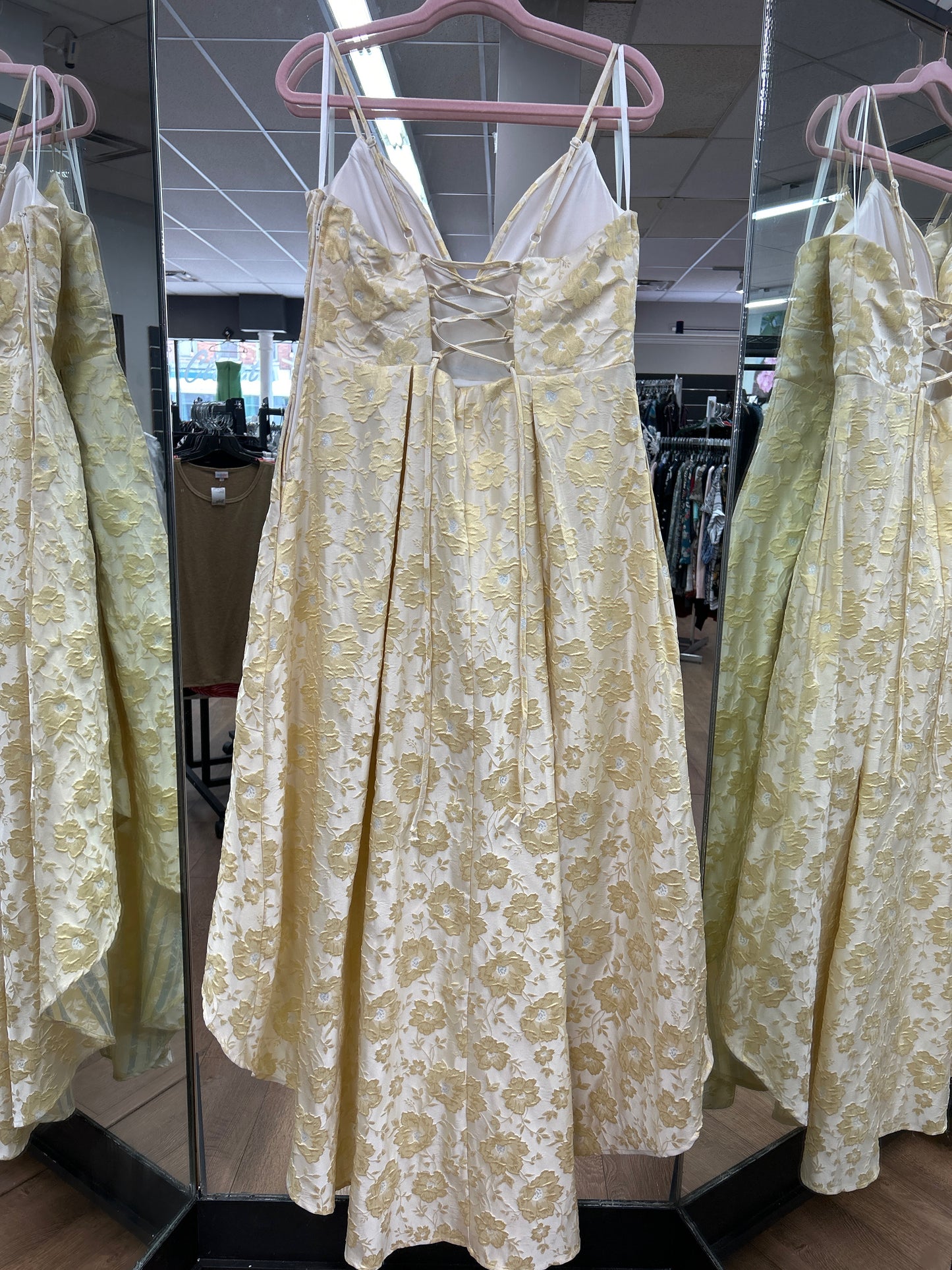 Size 15 Trixxi Yellow Gown