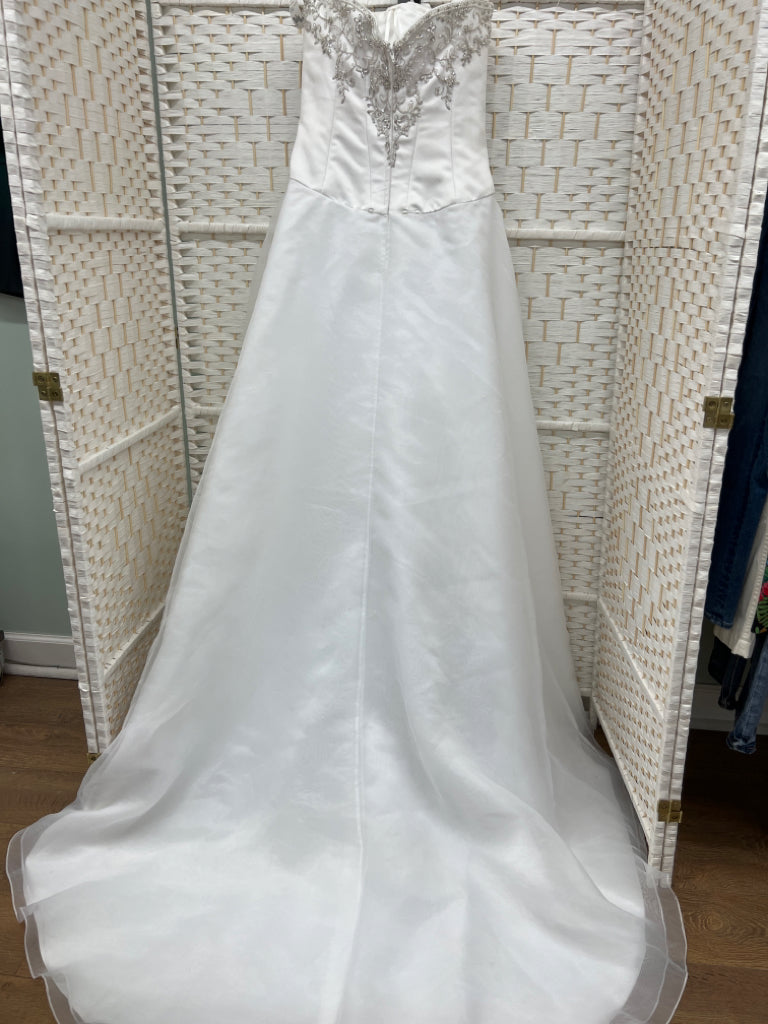 Size 10 White Gown