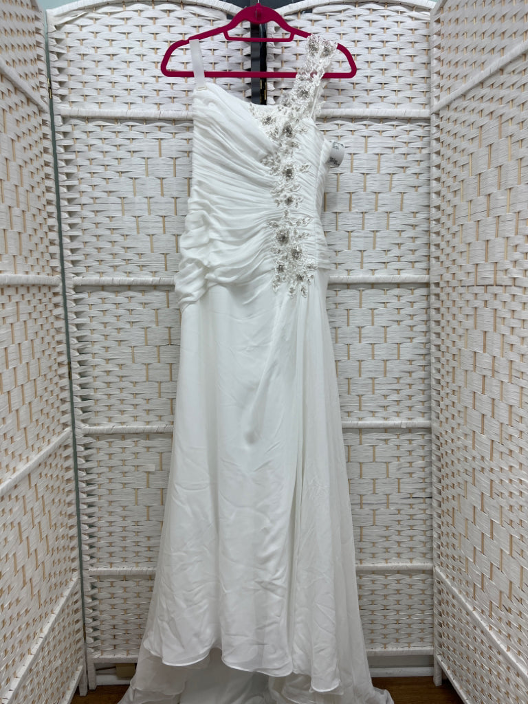 Size 4 Davids Bridal White Gown