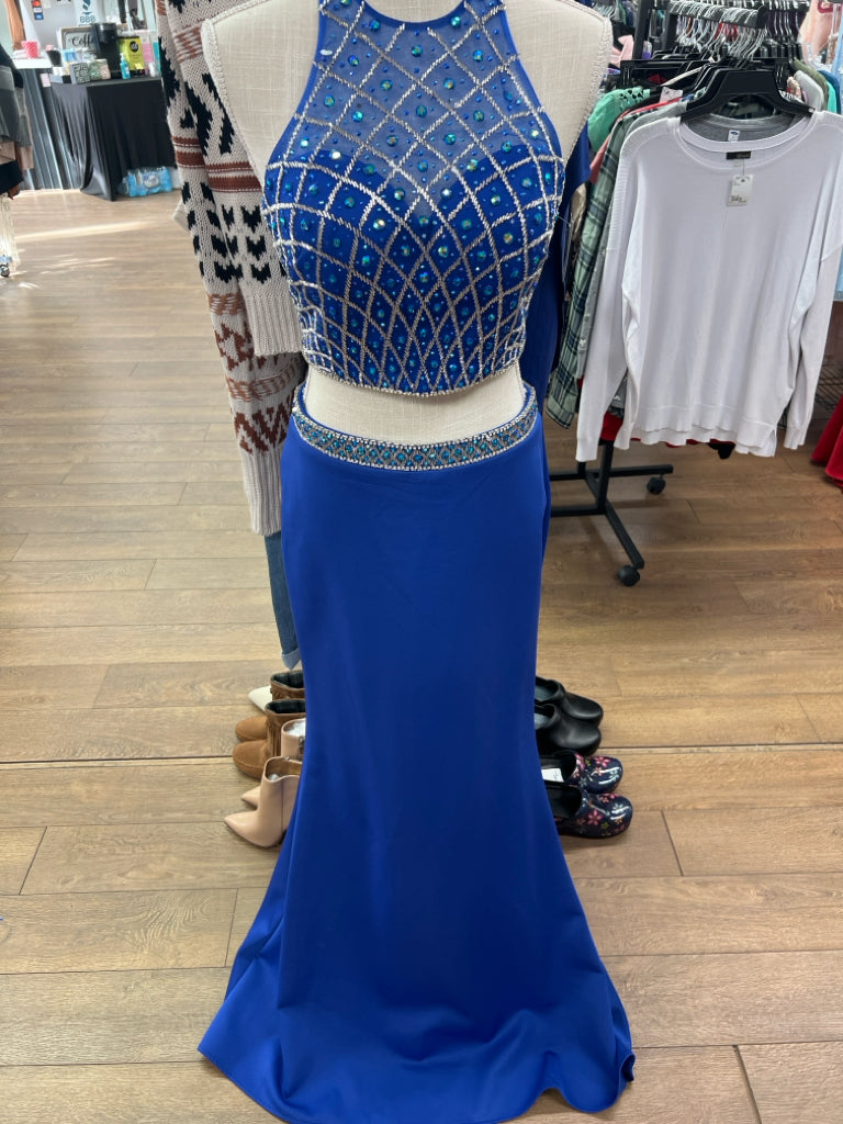 Size 8 Intrigue Blue Gown