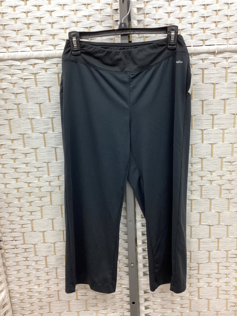 Size S New Balance Gray Capri