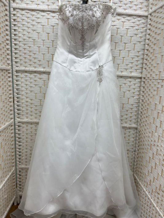 Size 10 White Gown